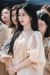 Mỹ nhân Hoa ngữ xinh sang như cô út nhà tài phiệt, nhan sắc đỉnh cao muốn không nổi tiếng cũng khó