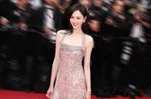 Showbiz có mỹ nhân 17 năm trẻ mãi không già, nhan sắc thăng hạng nhờ "yêu đúng người"