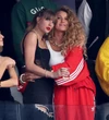 Taylor Swift bị kéo vào vụ kiện