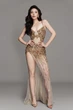 Profile xịn của Kỳ Duyên: Body "khét" top đầu, nhẵn mặt trên ghế nóng truyền hình