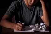 Ép nghỉ việc bằng cách nhốt nhân viên trong 'ngục tối' 4 ngày liền