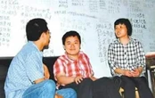 Thần đồng Trung Quốc không biết làm việc nhà, cần mẹ đút ăn từng bữa