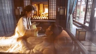 Cặp đôi Hoa ngữ làm fan mê tít với cảnh nam chính "giật áo" nữ chính, còn hôn vào vị trí đặc biệt