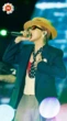 Trọn vẹn màn trình diễn của "ông hoàng" G-Dragon tại Việt Nam: Mưa càng to, nghệ sĩ hét càng lớn, khán giả "quẩy" càng nhiệt tình