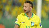 Vừa lên tuyển Brazil được vài ngày, Neymar lại bị gạch tên