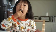 5 hành động trên mâm cơm phản ánh trí thông minh của con bạn, không phải đứa trẻ nào cũng làm được như này!