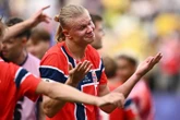Bị xoáy vào nỗi đau 28 năm mới dự World Cup của Na Uy, Haaland đáp hài hước: "Tôi mới 25 tuổi, lỗi tại tôi chắc?"