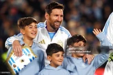 Argentina phấn chấn sau World Cup vì viễn cảnh Messi và con trai cả Thiago cùng ra sân ở World Cup 2030
