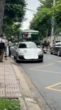 Nam nghệ sĩ Việt lái Porsche đi giao thịt kho: Nổi tiếng sau 1 hit, loay hoay 8 năm chưa thể “thoát vòng”
