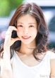 Nữ thần tượng không hài lòng với xuất thân ca sĩ, nổi tiếng là “bình hoa di động”