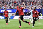 Người hùng Ai Cập mỉa mai trọng tài thiên vị Messi và Argentina: "Trận đấu đã được định sẵn, dù sao họ cũng sẽ có thêm 1 chức vô địch"