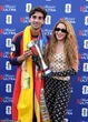 Shakira thân thiết bên người hùng Tây Ban Nha sau chung kết World Cup gây sốt, CĐV đồng loạt gọi tên chồng cũ Gerard Piqué
