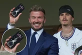 David Beckham vô tình để lộ bí mật trên điện thoại, hoá ra huyền thoại cũng nghiện vợ thế này!