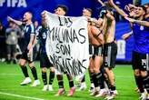Argentina đối diện án phạt từ FIFA sau màn ăn mừng trận thắng tuyển Anh