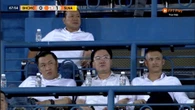 Công Vinh lộ diện