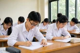 Trường THPT có tỷ lệ chọi lớp 10 "khủng" nhất Việt Nam: 1 chọi 30, gần 7.500 học sinh đăng ký, nổi tiếng là "lò luyện" thần đồng Toán