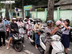 Thí sinh TP.HCM hồi hộp trước kỳ thi vào lớp 10