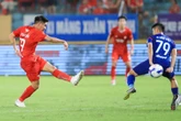 Thể công Viettel cầm hoà PVF-CAND trong trận đấu căng như dây đàn: VAR tranh cãi, cầu thủ nằm sân như ngả rạ ở V.League