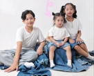 3 nhóc tỳ nhà Khánh Thi - Phan Hiển cực đáng yêu: Kubi ra dáng hot boy, Anna điệu đà, Lisa chiếm trọn "spotlight"