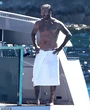 David Beckham cởi trần khoe body săn chắc trên du thuyền hơn 500 tỷ, ngoài 50 vẫn vững phong độ cầu thủ điển trai nhất thế giới