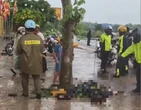Hai cha con từ TPHCM đi mô tô phân khối lớn gặp nạn trên Quốc lộ 1