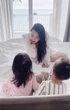 Phương Oanh hiện tại: Sống trong biệt thự, một mình đối diện với những "cơn bão" của 2 con