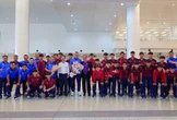 Tự hào U17 Việt Nam về nước với suất dự U17 World Cup 2026, đông đảo người hâm mộ tới đón, cờ đỏ sao vàng kín lối