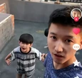 Ông bố này có hành động khiến cả mạng xã hội bức xúc: Anh cứ chiều hư con đi rồi có ngày rơi vào cảnh tù tội!