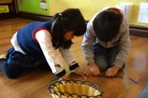 Con thông minh kiểu này thì bố mẹ nên cẩn thận hơn là vui mừng