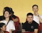 Quang Hải nắm tay, hôn vợ cực tình sau trận CAHN thắng Nam Định ở V.League