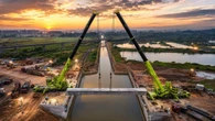 Phát hiện đoàn xe Trung Quốc chở hơn 1.000 tấn thiết bị, di chuyển 100 km giữa đêm, thực hiện nhiệm vụ thần tốc chỉ trong 24 giờ