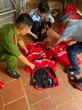 Bày bán 7 bộ quần áo Manchester United, tiểu thương Hoàng Thị Hường bị xử phạt