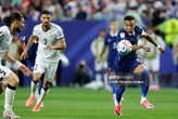 Pháp 3-0 Iraq: Mbappe vẫn lập cú đúp trong trận đấu hi hữu bị hoãn đến 2 tiếng vì mưa bão