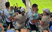 Cầu hôn ngay trên khán đài World Cup, cặp đôi nhận cái kết "dở khóc dở cười"