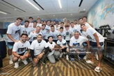 Cách đội tuyển Argentina yêu thương, tự hào và bao bọc Messi khiến cả thế giới cảm động