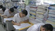 Nam sinh học giỏi top đầu, nhưng chỉ viết vỏn vẹn 16 chữ vào bài thi, chấp nhận nộp giấy trắng: Kết quả 10 năm sau ai cũng ngỡ ngàng