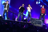 LNGSHOT khiến Mỹ Đình nóng như “chảo lửa”, fanchant rợp trời sĩ tận quốc tế