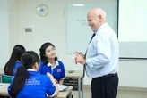 Học Cử nhân quốc tế tại Gloucestershire Vietnam: Lợi thế từ đội ngũ giảng viên nước ngoài