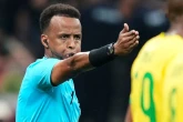 Trọng tài xuất sắc nhất châu Phi bị trục xuất ngay trước thềm World Cup vì lý do khó tin, được FIFA "bù đắp" ấm lòng