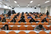 Nam sinh giỏi nhất tỉnh thi đại học lại nộp toàn bộ giấy trắng, camera hé lộ sự thật: "Em cố tình thi trượt", nhà trường lập tức vào cuộc