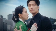Kẻ Thù Hoàng Gia Của Tôi điên thật rồi: Cặp chính bị chia cắt bởi 2 thế giới, biên kịch giỡn mặt đấy à?