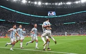 Cỗ máy kiếm tiền 13 tỷ USD đầy tranh cãi của FIFA