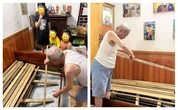 Vừa mở cửa hàng được 16 ngày, con trai đu quầy vỡ tan tành: Mẹ dọn tới 12 giờ đêm, con sợ sang hàng xóm
