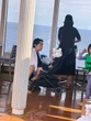 Park Shin Hye vác bụng bầu cùng đại gia đình "ông trùm" Bae Yong Joon đi du thuyền 5 sao