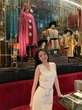 Chu Thanh Huyền ra ngoài diện Chanel sang chảnh, ở nhà mặc đồ ngủ chơi với con vẫn khiến dân tình "xin vía" nhan sắc