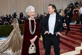 3 lời khuyên nuôi dạy con cái từ Maye Musk - người mẹ đơn thân nuôi dạy tỷ phú Elon Musk