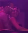 HOT: Bắt gặp vận động viên nổi tiếng thân mật với một người mẫu trong quán bar
