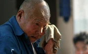"Kiểu con cái phụ thuộc mới" đang lan truyền âm thầm: Nhiều phụ huynh không nhận ra, vô tư khoe con mình giỏi
