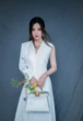 Triệu Vy tung nhiều "phép thử" trước khi tái xuất