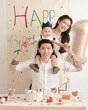 Văn Hậu tung ảnh nét căng mừng sinh nhật con trai, "mẹ một con" Doãn Hải My khoe visual xinh hơn thời thi hoa hậu